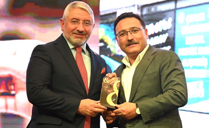 Yılın belediye başkanı ödülü ''Dr. Halil İbrahim Aşgın'a'' verildi!